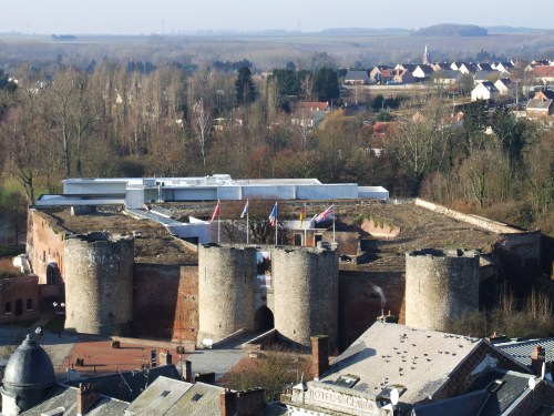 chateau de Peronne